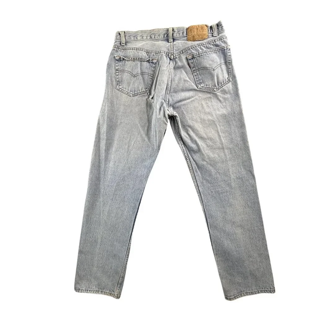Vintage Levi's 501 Jeans Mens 34x32 Blue Light Wash Straight Leg Denim USA 90s